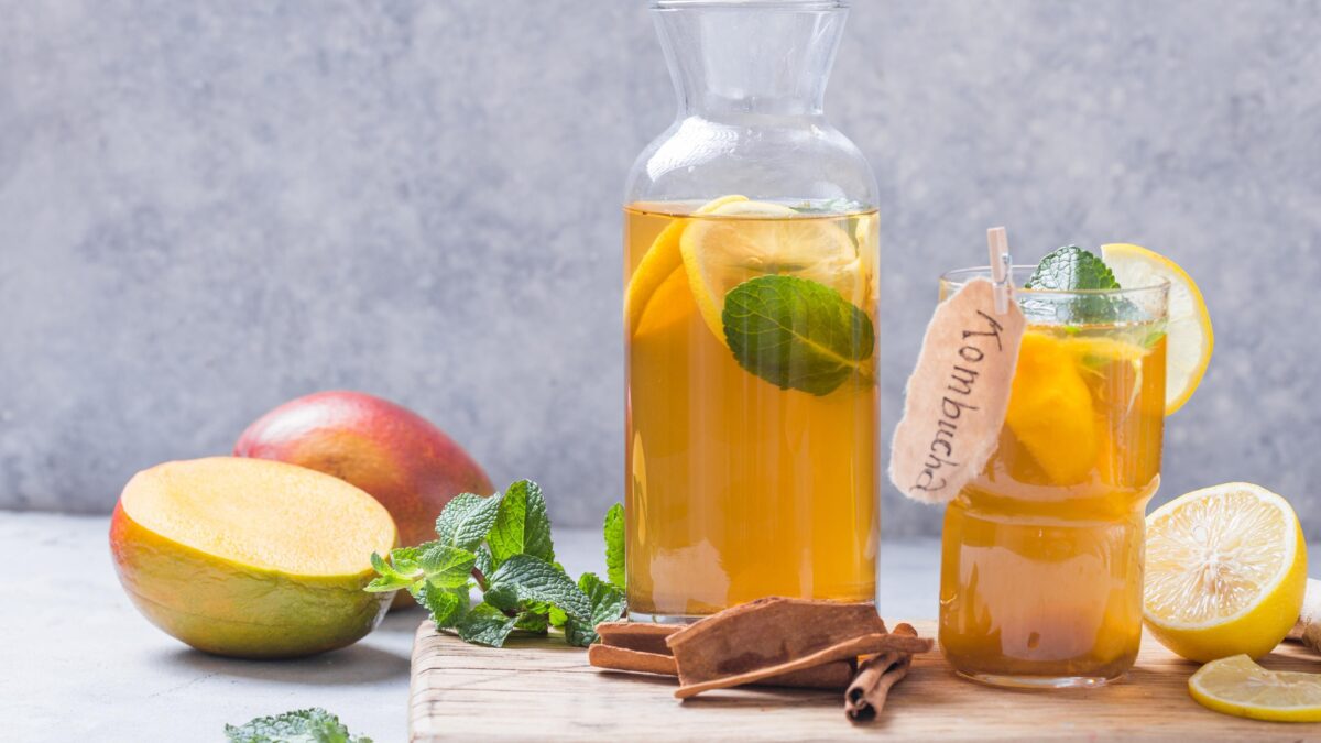 Kombucha, la bevanda nata in Cina che guarisce l’intestino