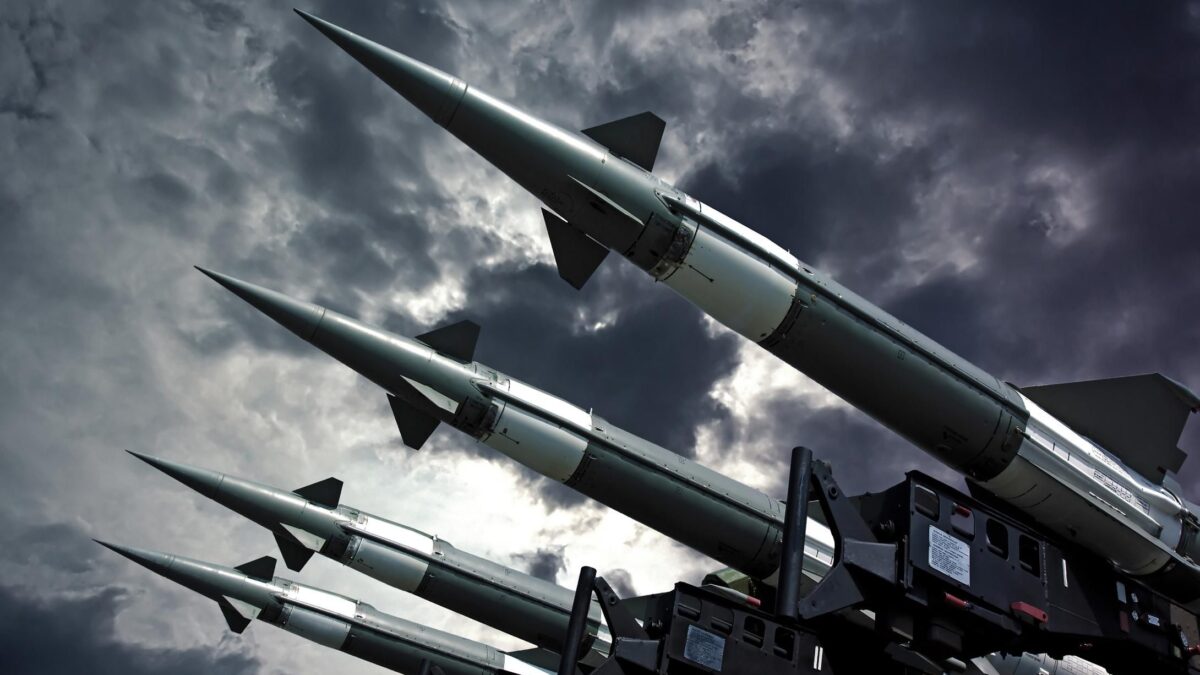 C’è il summit per il disarmo nucleare ma il governo italiano lo diserta