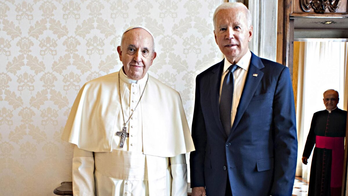 Il Papa e Biden bussano al Cremlino. È l’ora delle trattative top secret