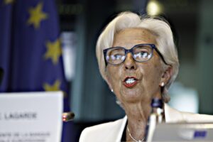 Il bagno di realtà della Lagarde: «La guerra è un danno per l’Europa»