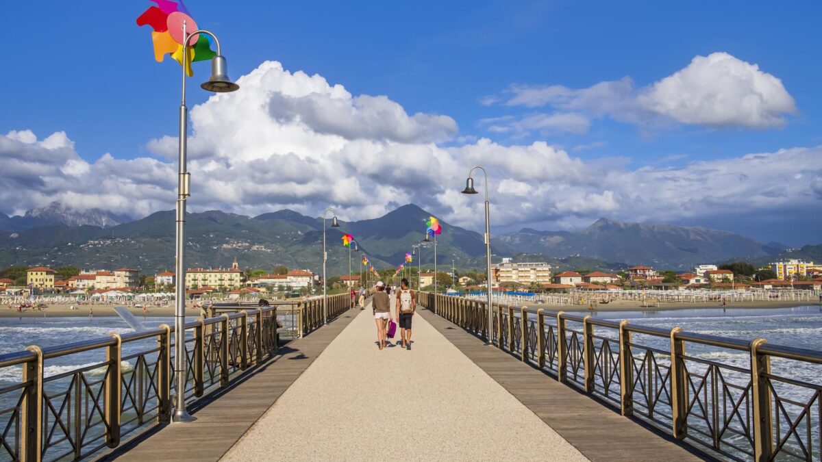 Quarantotto ore in Versilia