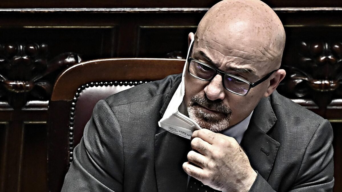Cingolani ammette la recessione però insiste sulla transizione verde
