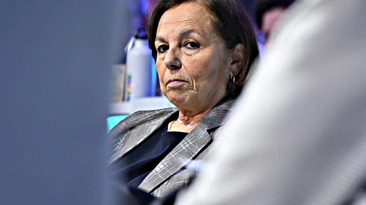 Sito del Viminale ko: è già fallito il piano della Lamorgese sui 70.000 braccianti