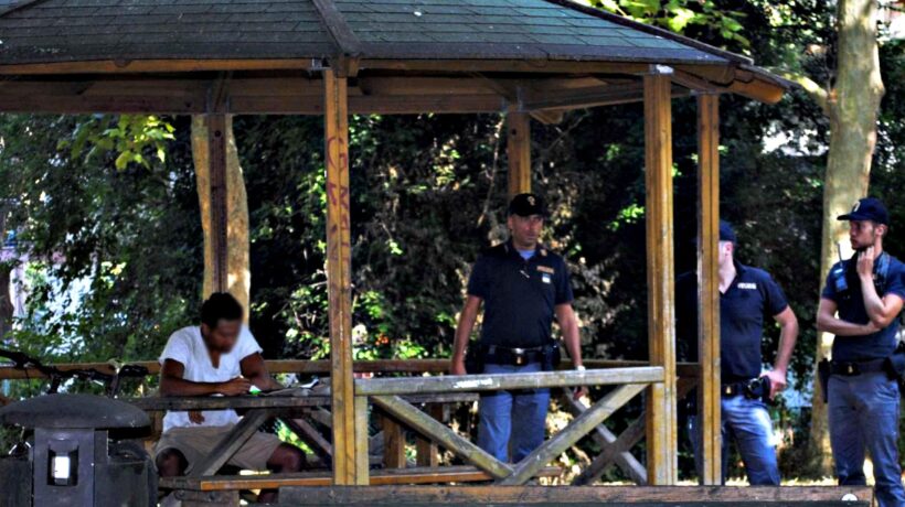 Baby gang africane sui litorali: assalti modello Peschiera
