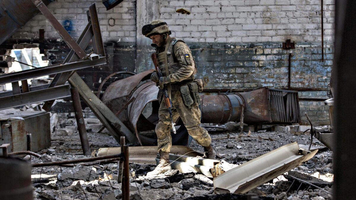 A Severodonetsk gli ucraini si ritirano: Lugansk vacilla. E adesso Minsk fa più paura