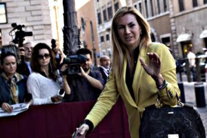 Michaela Biancofiore: «Scissione M5s? Un bluff per moltiplicare le poltrone»