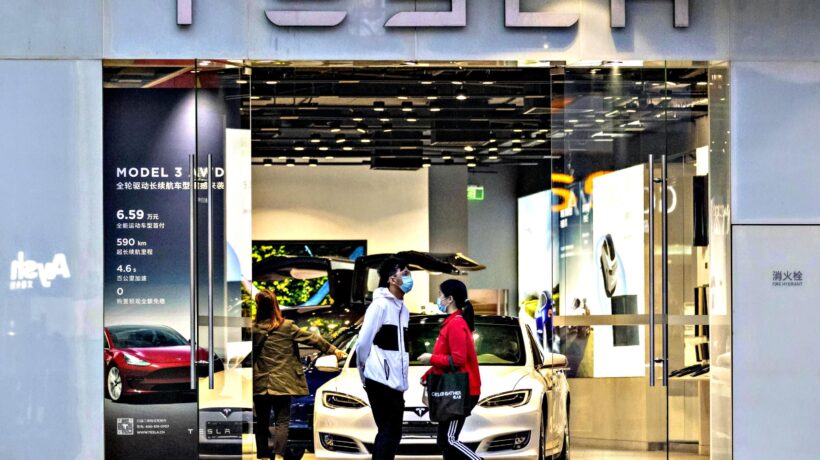 Occhio, la tua auto ti spia. Per conto della Cina