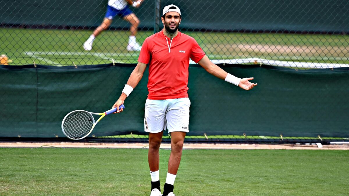 Berrettini fa harakiri col tampone