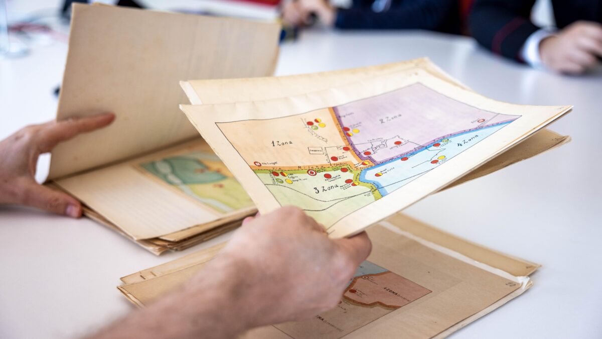 I libretti della Croce Rossa e l’Italia sotto le bombe