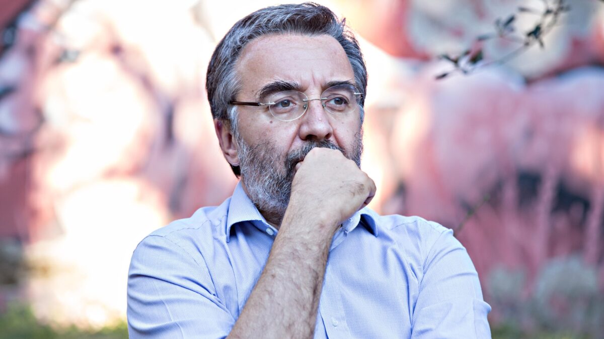 Ferie tagliate e programmi anticipati: Rai 3 accende la propaganda rossa