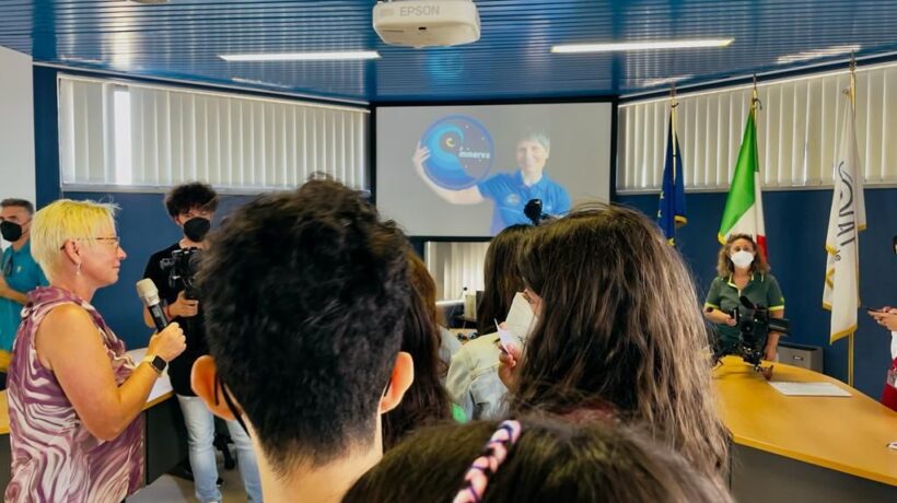 Il collegamento in diretta dallo spazio di Samantha Cristoforetti con i bambini di Matera