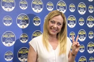 Torna la caccia al fascismo immaginario