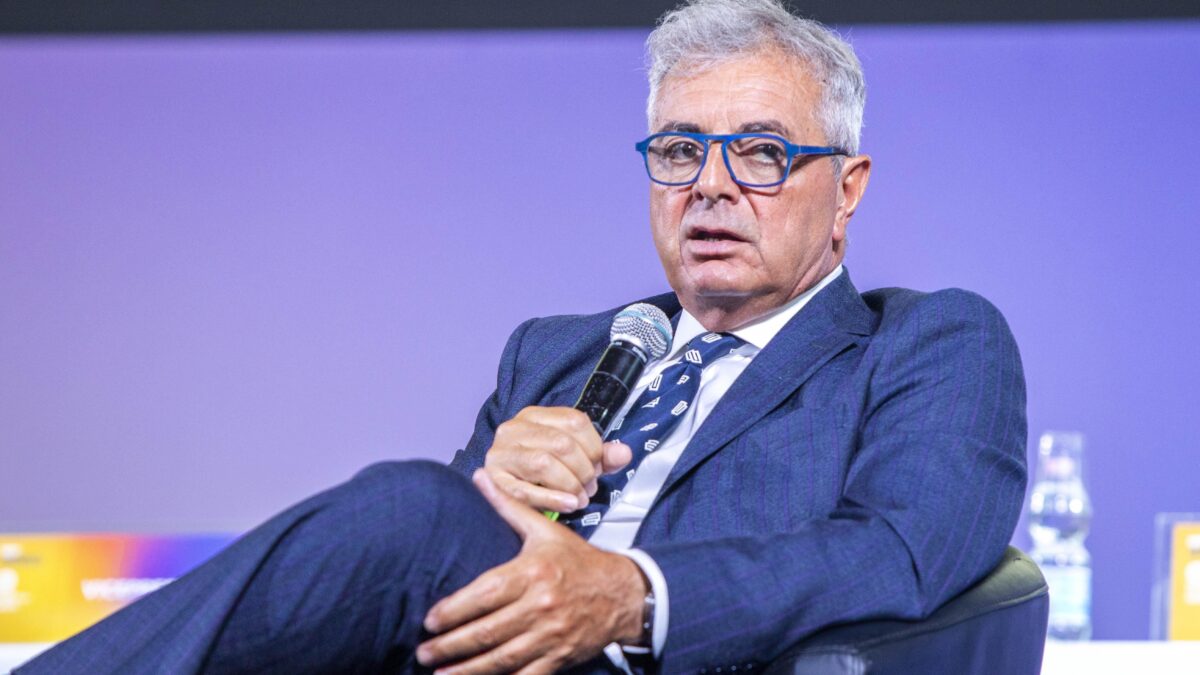 «Più utili dalla finanza che dagli sportelli»