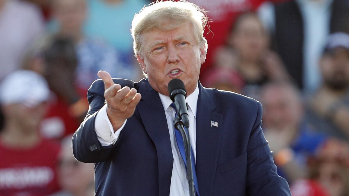 Trova soldi per i dem e indaga Trump
