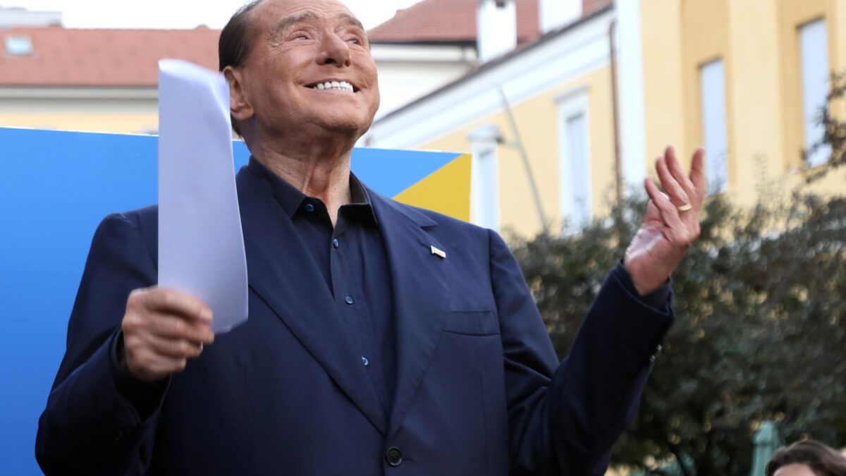 Silvio lascia Draghi, parte la faida azzurra
