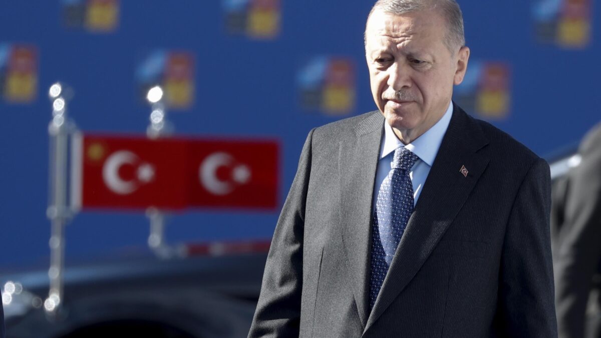 Draghi in Turchia per gas e frumento. Ma la vera partita si gioca sulla Libia