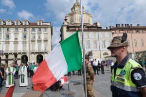 Archiviata l’unica denuncia concreta. Fine del delirio sugli alpini di Rimini