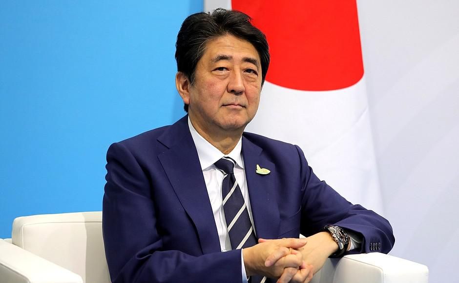 Harakiri dell’intelligence sulla morte di Abe