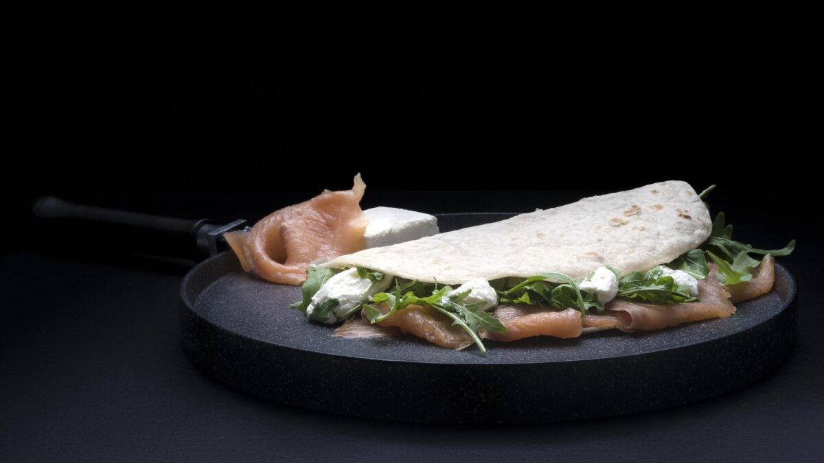 La regina del cibo da strada ha un cavaliere
