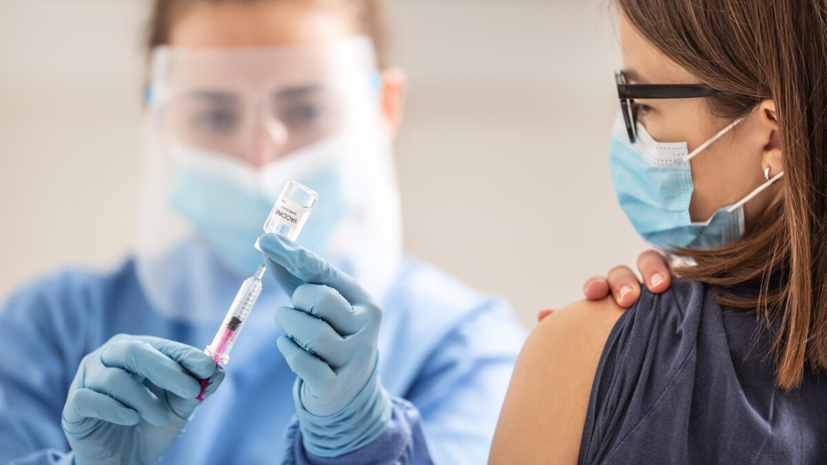Per l’Asl chi non si vaccina deve fare la fame