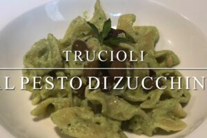 Cuciniamo insieme: trucioli al pesto di zucchine