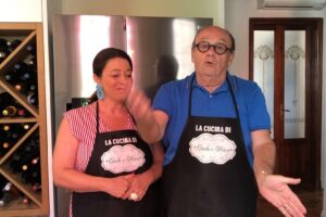 Le pillole di galateo di Petra e Carlo: come mangiare la pizza