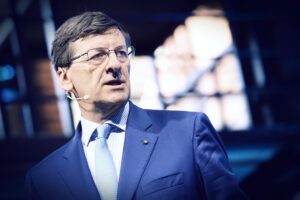 Colao lancia lo Stato digitale cinese: «La tecnologia domini il sociale»