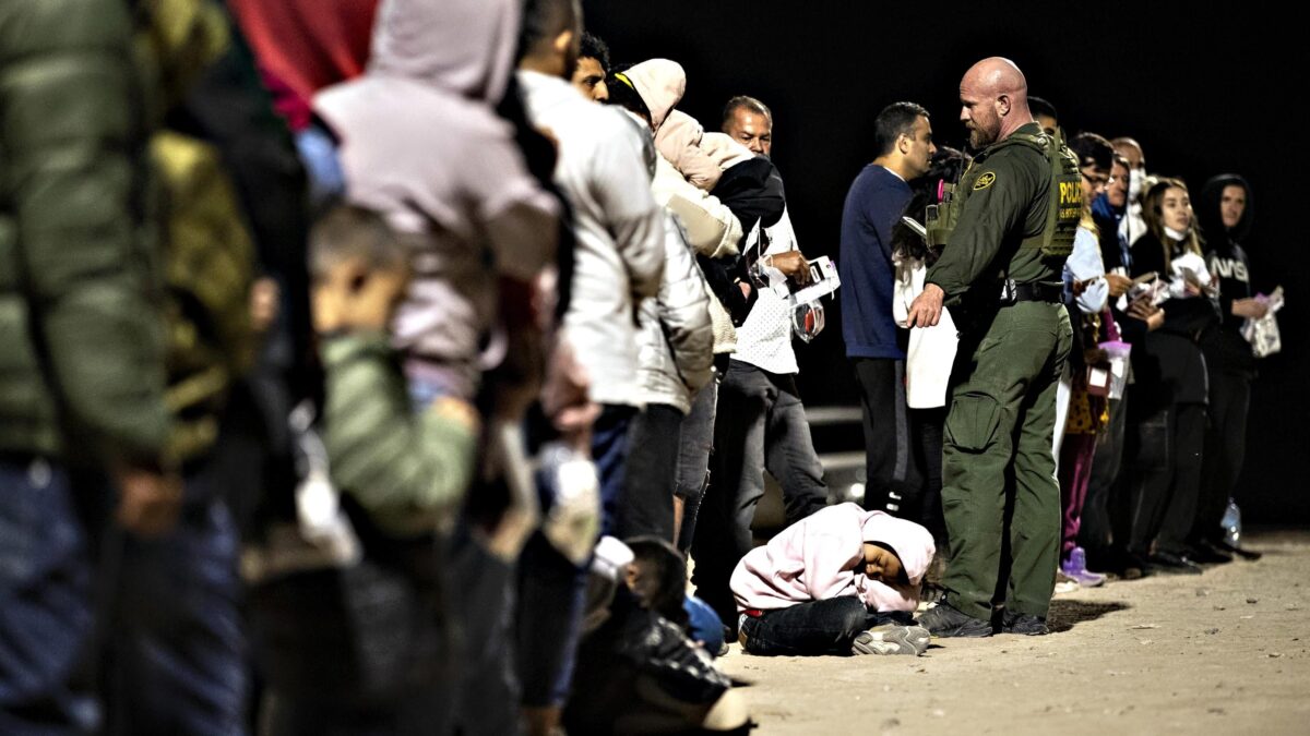 La crisi migratoria incombe su Joe Biden