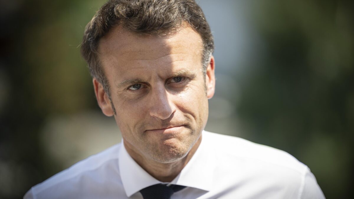 Il Mali fa a pezzi Macron e si stringe a Mosca