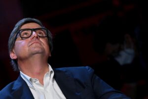 Calenda si consegna alla sinistra. Accordo con Letta in cambio di seggi