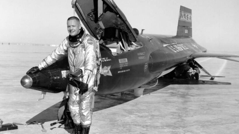 Armstrong durante i test dell aereo razzo X-15 nel 1960 (Nasa/Dryden)