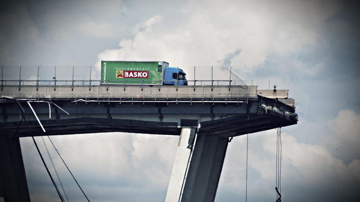 Morandi, il pedaggio di Autostrade. 600.000 euro per uscire dal processo
