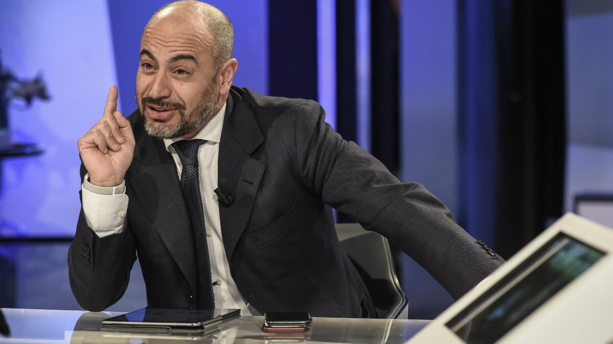 Anche i movimenti anti sistema finiscono per farsi contagiare dalla psicosi fascismo
