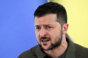 Tra conti offshore e armamenti dispersi Zelensky non è più l’eroe senza macchia