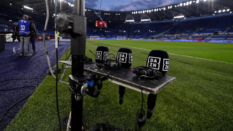 Diritti tv, nuovo accordo Tim-Dazn: la Serie A presto anche su Sky Q