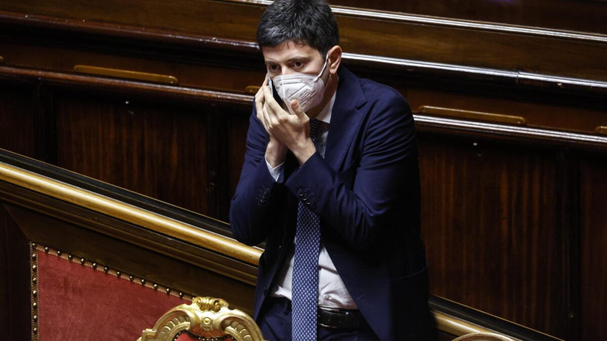 Speranza resterà senza poltrona se il Pd ottiene meno dell’8% a Napoli
