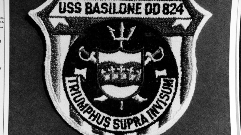 Lo stemma della USS Basilone (Us Navy)