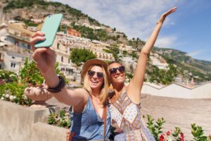 La società dei selfie ha ammazzato il viaggio
