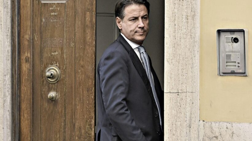 Nelle Parlamentarie dei pentastellati gareggiano i parenti di chi è a fine corsa