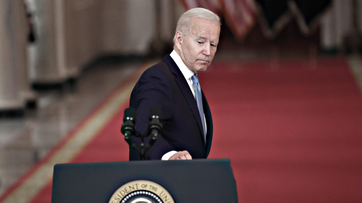 A un anno dalla ritirata disastrosa Biden può saltare sull’Afghanistan