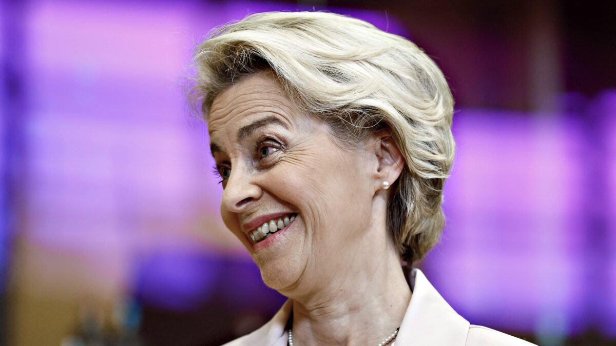 L’Ue vuole il panino con le cavallette: «Mangiate insetti, altro che latte»
