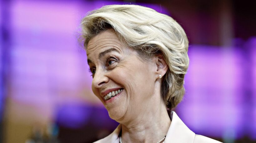 L’Ue vuole il panino con le cavallette: «Mangiate insetti, altro che latte»