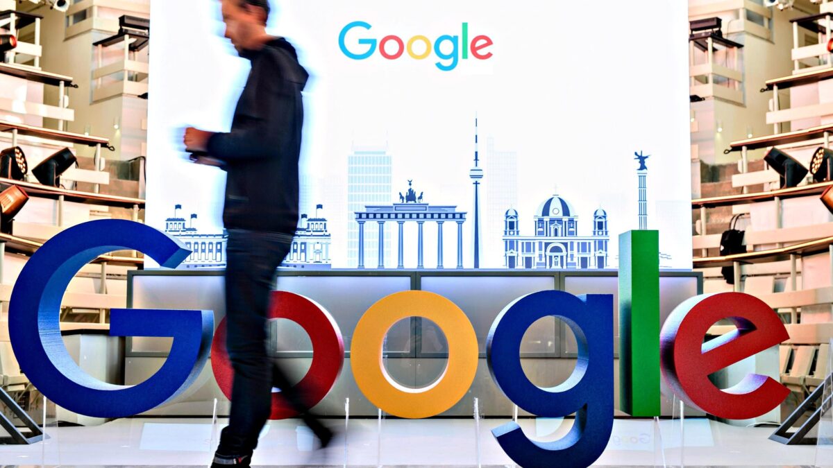 Aborto, lettera choc dei dipendenti Google: «Cliniche pro life fuori dalle ricerche»