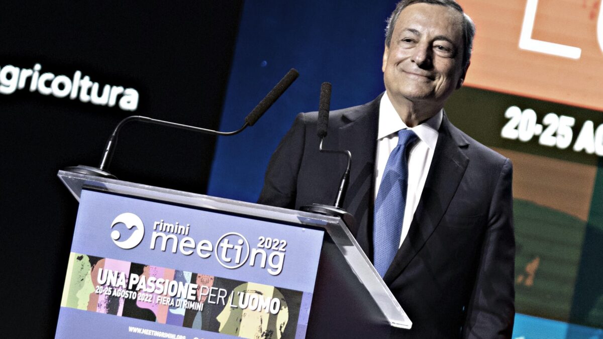 Draghi si fa il monumento: «Tutto benissimo». Come abbiamo potuto non accorgercene?