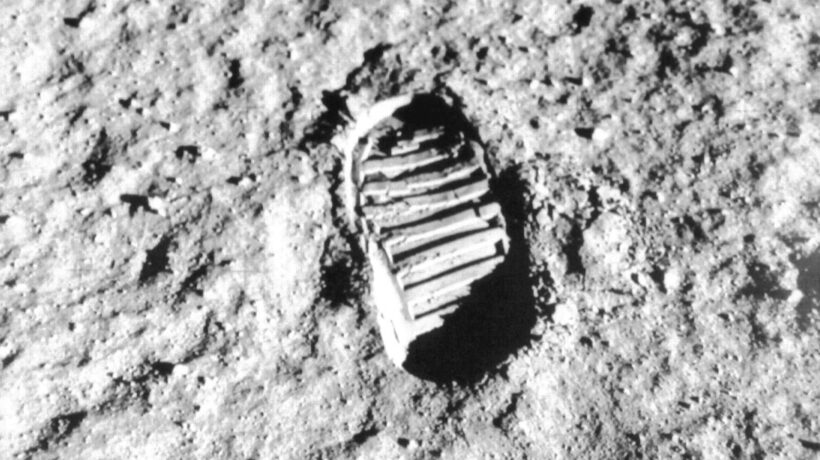L'impronta del piede di Armstrong lasciata sulla Luna il 21 luglio 1969 (Nasa)