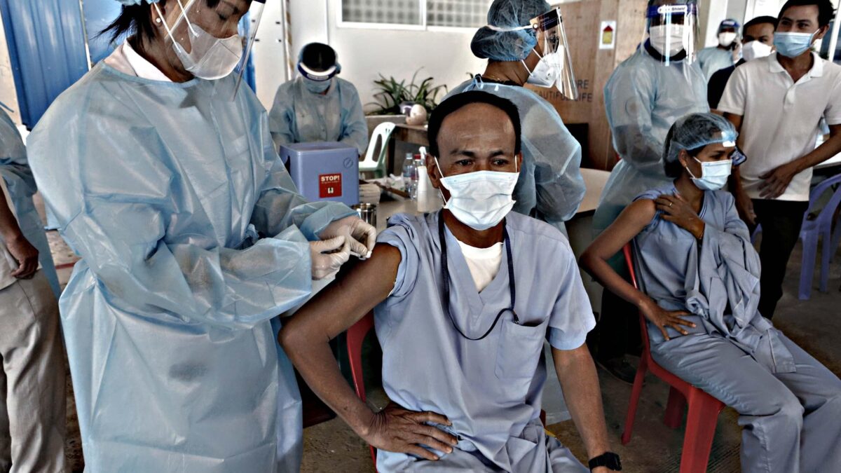 La Cambogia adotta Speranza: sei dosi a tutti