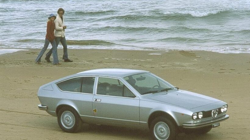 La coupè «Gt» del 1974 (Stellantis)