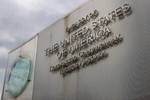 Gli States ai loro cittadini: «Via dalla Russia»