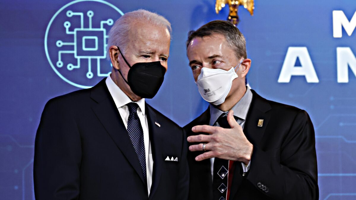 Ma quale America allarmata dal voto. Intel produrrà i microchip a Verona