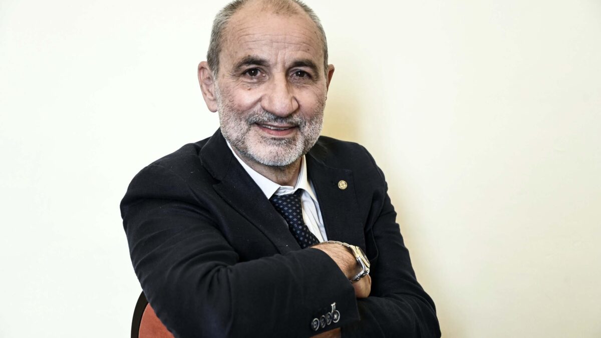 Ti zittiscono se non sei arcobaleno. Censura della sinistra su Gandolfini